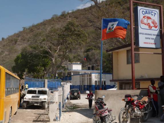 Posto de fronteira entre a Rep. Dominicana e Haiti